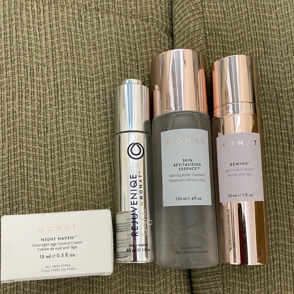 Monat skin care system